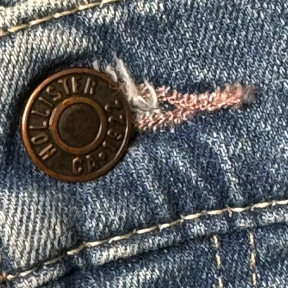 Hollister | Super Skinny Advanced Stretch Factory Busted Knee Distressed Jeans